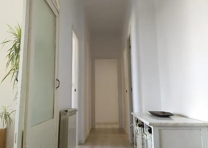 Living Apartment *